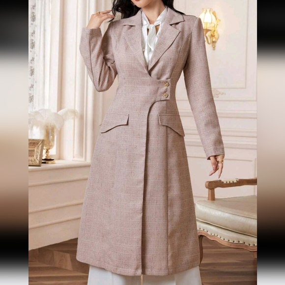Elegant Solid Color Lapel Long Sleeve Ladies Regular Jacket - Picture 1 of 6